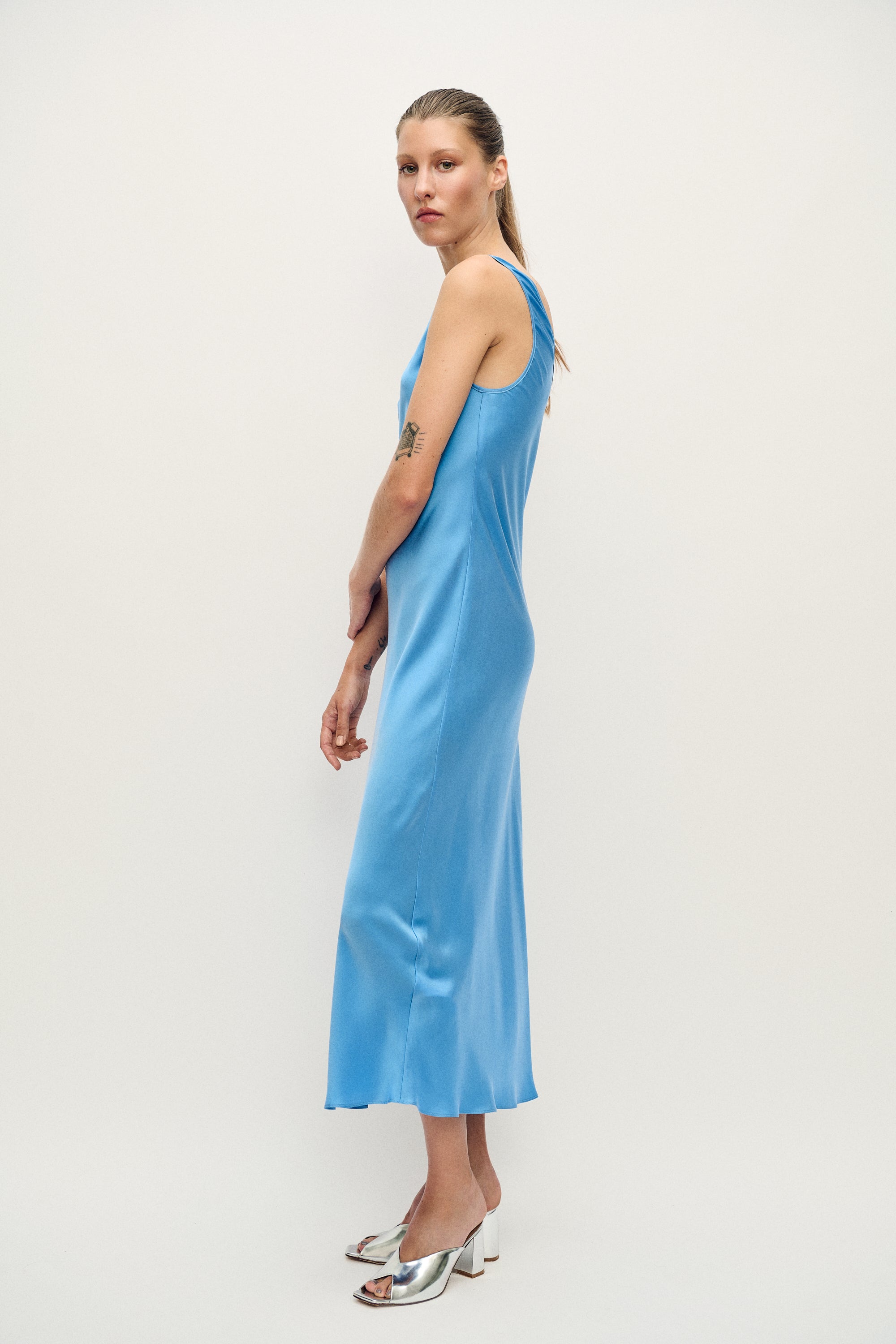 SCOOP NECK DRESS MIRAGE