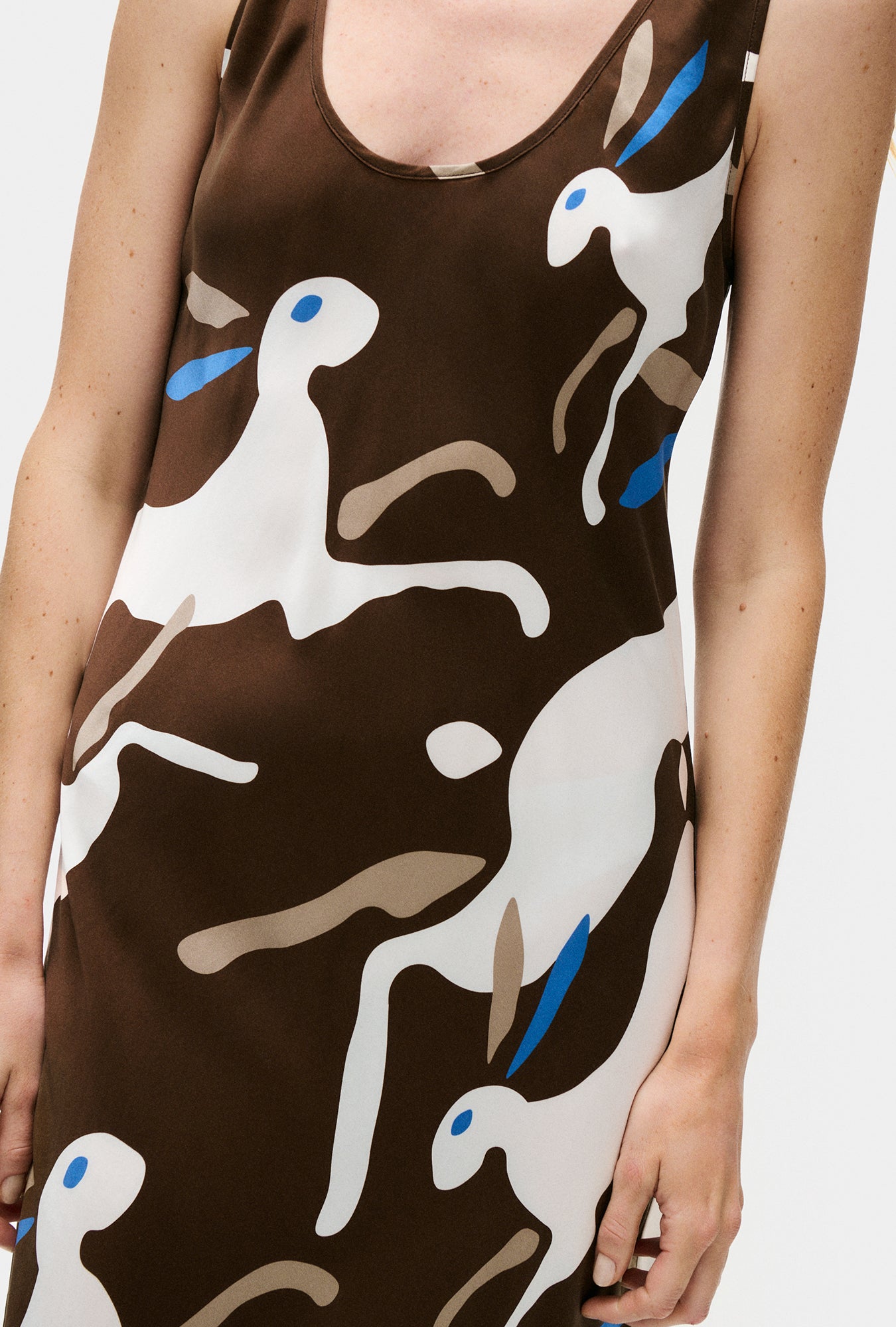 SCOOP NECK DRESS RABBIT DARK EARTH